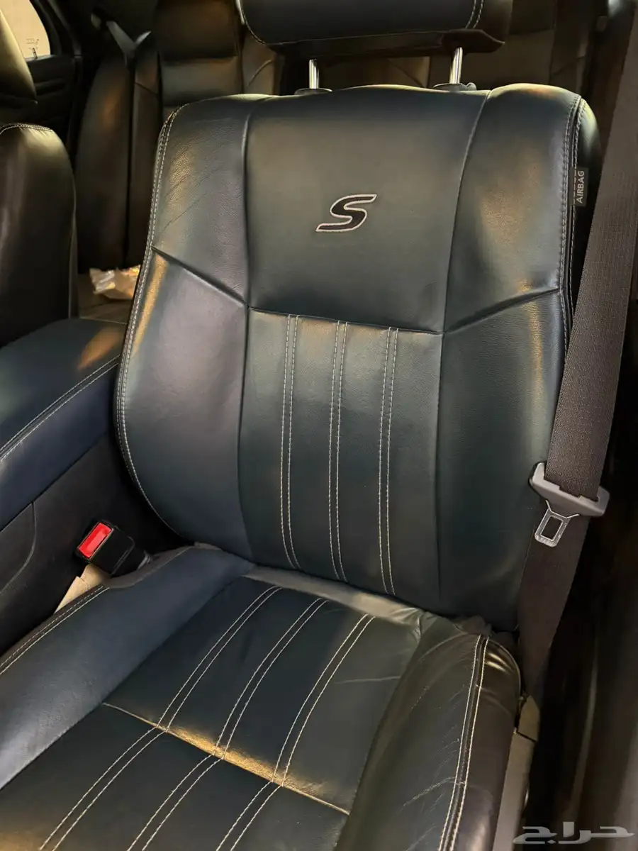 كرايسلر s300 2015 V8 14
