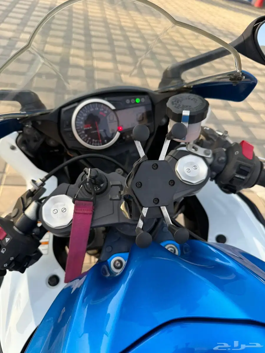 دراجة سوزوكي GSXR 1000 2012 21