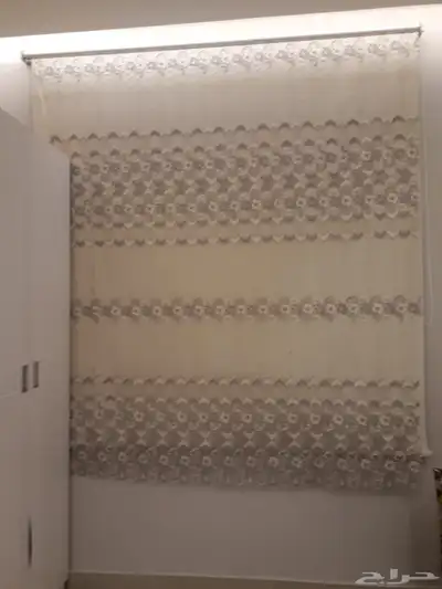 طاوله صاله وستارة 1