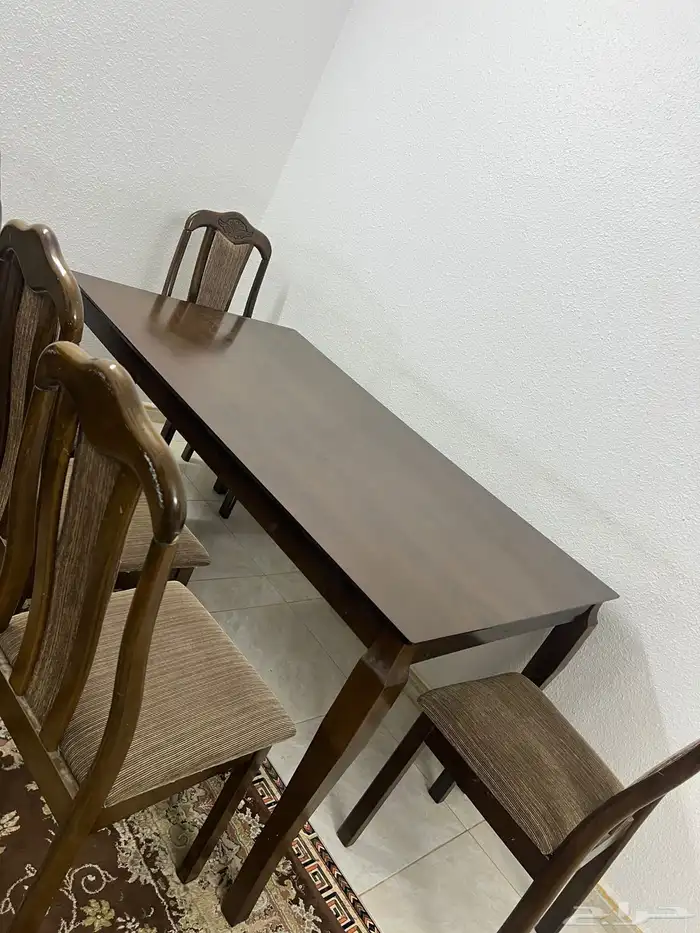 طاولة طعام خشب ماليزي 1