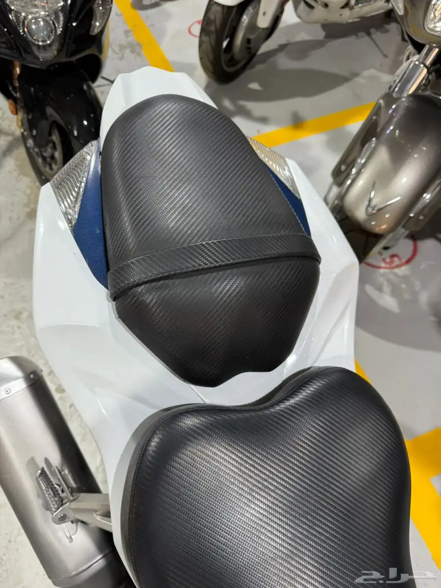 دراجة سوزوكي GSXR 1000 2012 25