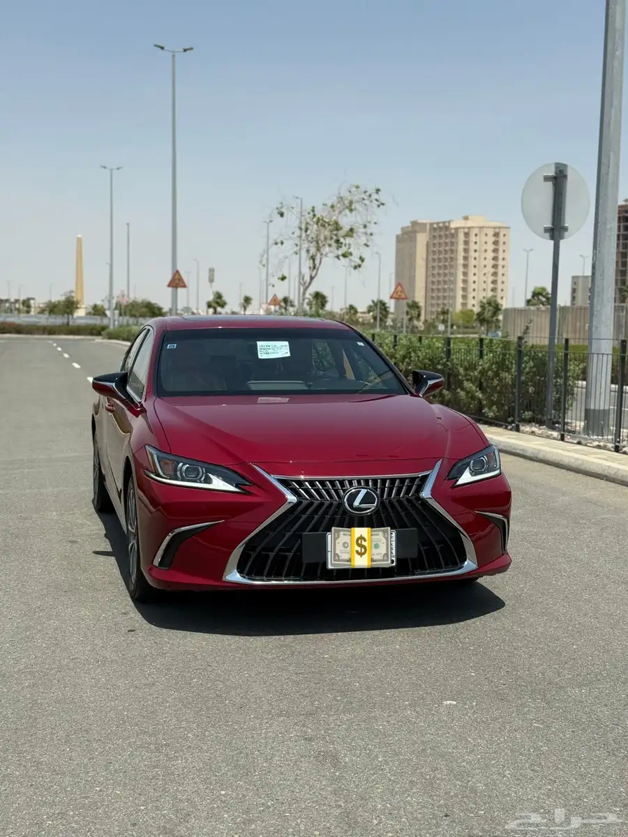 لكزس es 250 aa شبه جديد 3