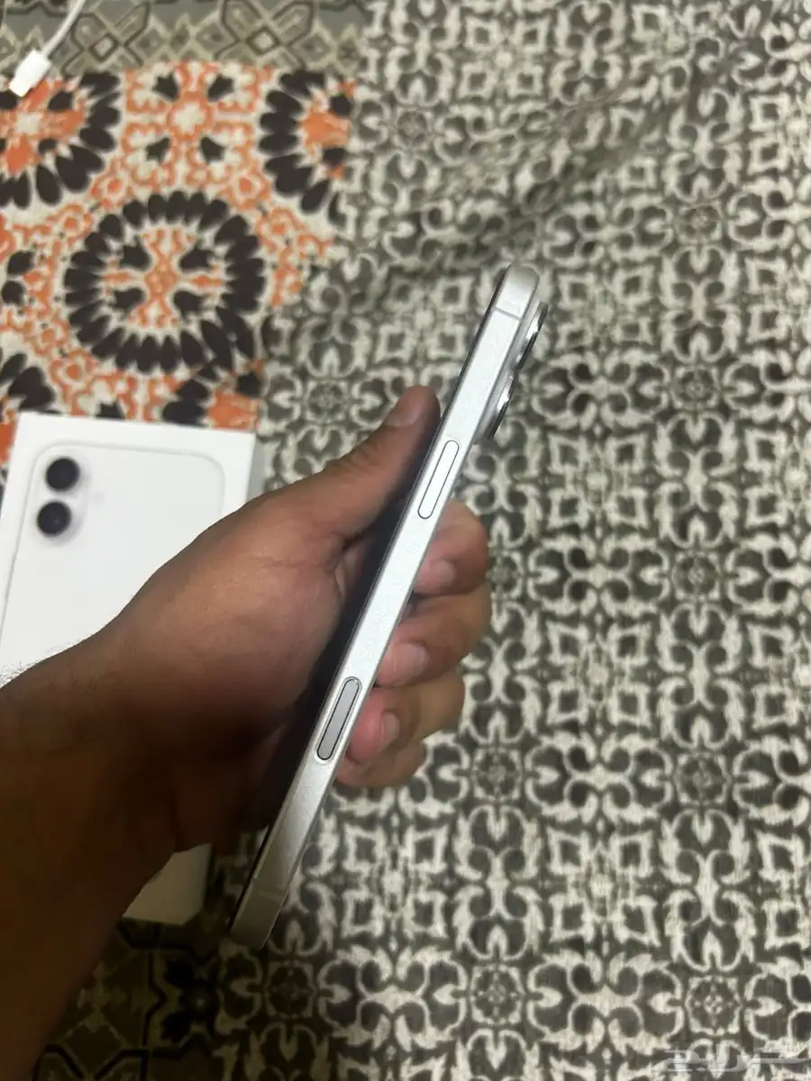 ايفون 16 بلس 3