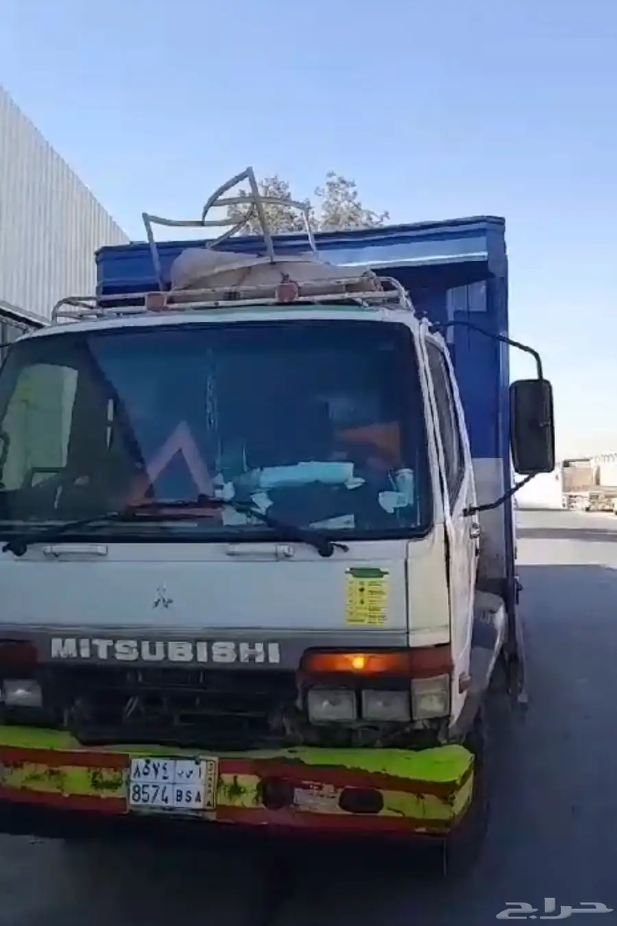 لوري ميتسوبيشي 2006 11 طن 6 مسمار 2