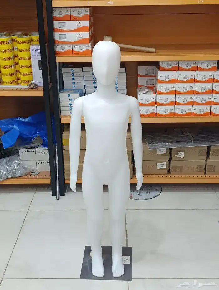مجسمات منيكانات 1