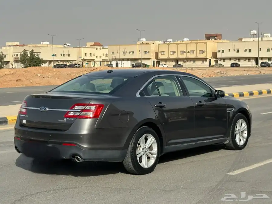 السلام عليكم للبيع فورد توروس SEL 2015 5