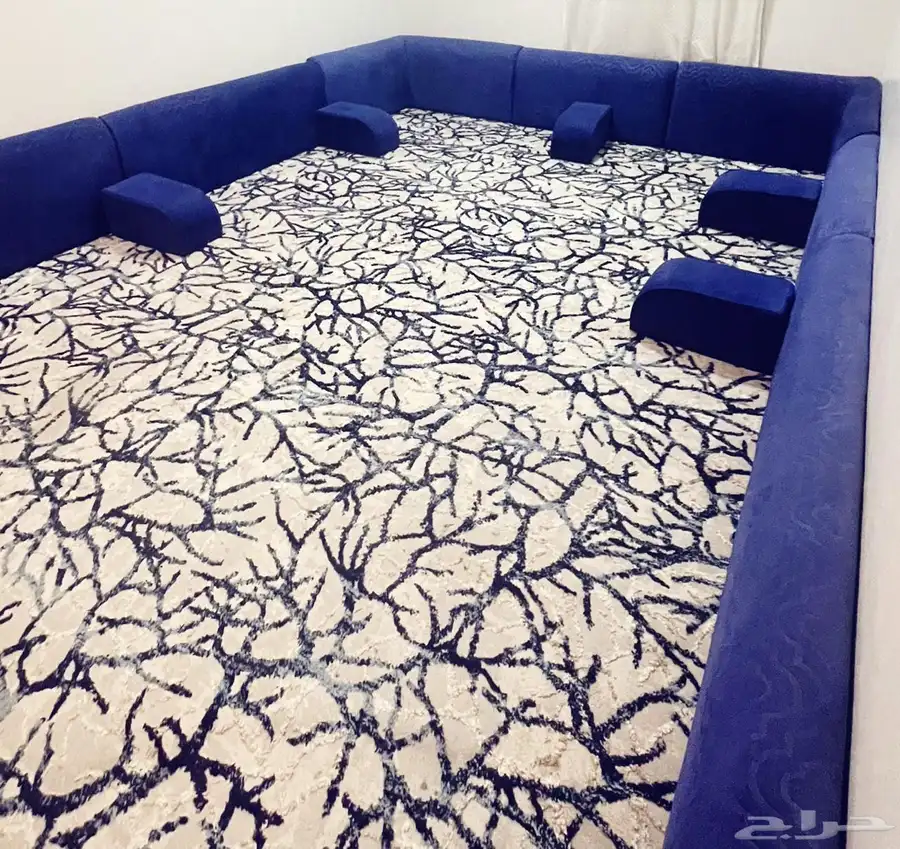 كنب ارضي مع فرشه طاوله مع ستاره 2