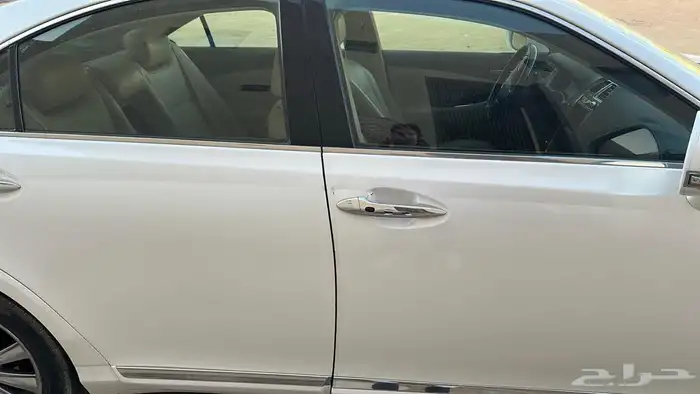 لكزس ES350 موديل 2011 3