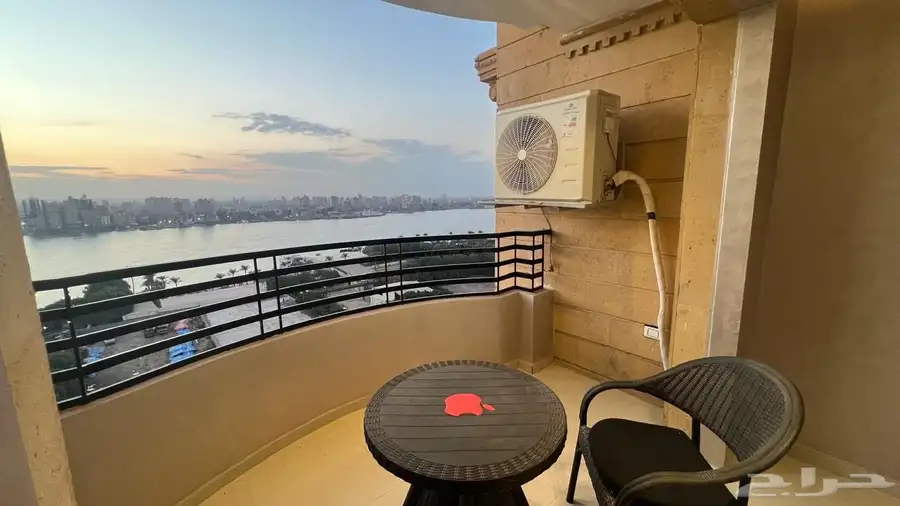 شقق فندقيه ع النيل القاهره 4