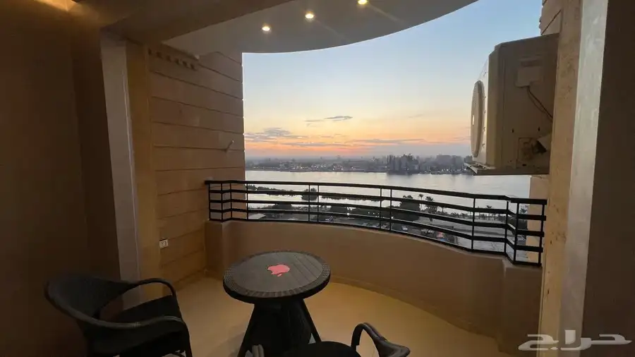 شقق فندقيه ع النيل القاهره 0