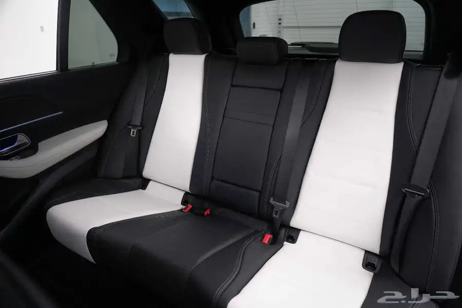 2025 Mercedes-Benz GLE450 SUV اعلى المواصفات جديد اصفار 9