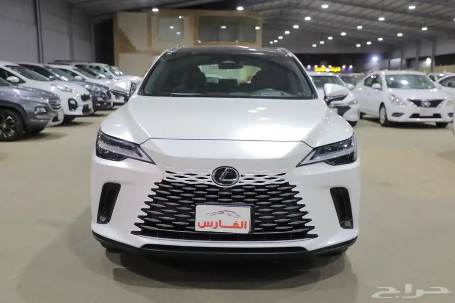 لكزس ار اكس فل هايبرد موديل 2023 1