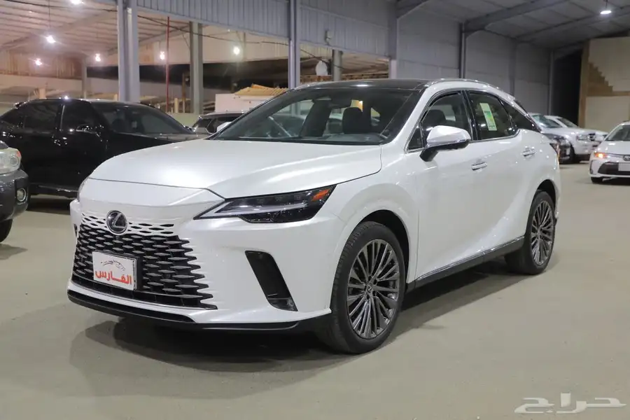لكزس ار اكس فل هايبرد موديل 2023 2