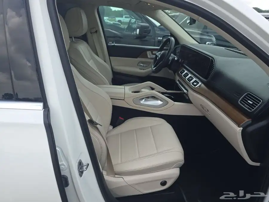 مرسيدس GLE 350 2024 شبه اصفار LINE AMG index