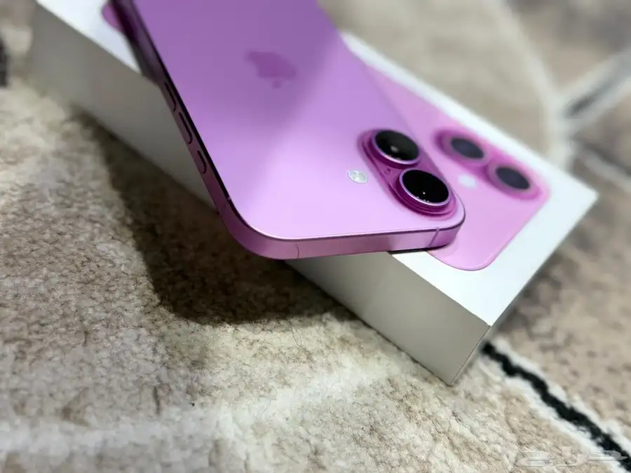 ايفون 16 العادي 2
