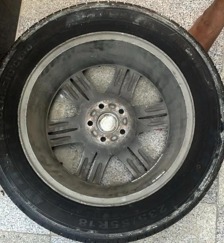 طقم جنوط دوج مع كفراتها اصليه ومافيها لحام وجنط كلزلر 1