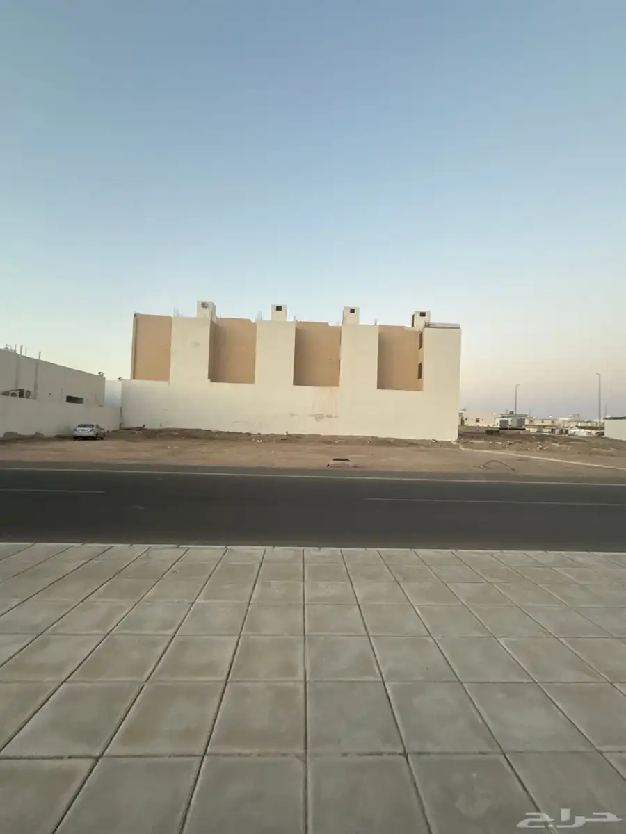 للبيع ارض تجارية في مخطط النبلاء شارع 30م غربي 10