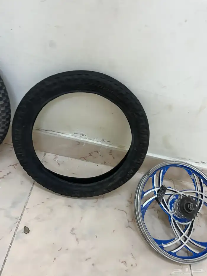 العب 1
