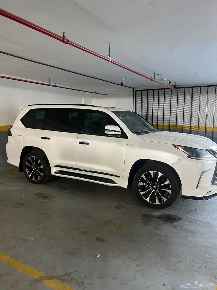 LX570 بلاك اكديشن بدي بلد 0
