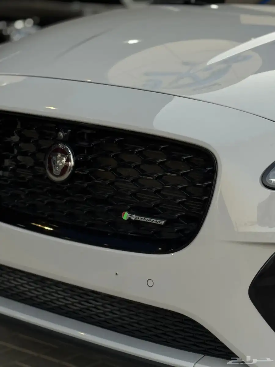 جاكوار E pace - R dynamic 2021 على الضمان index