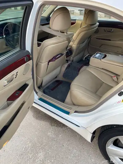 لكزس LS460 22