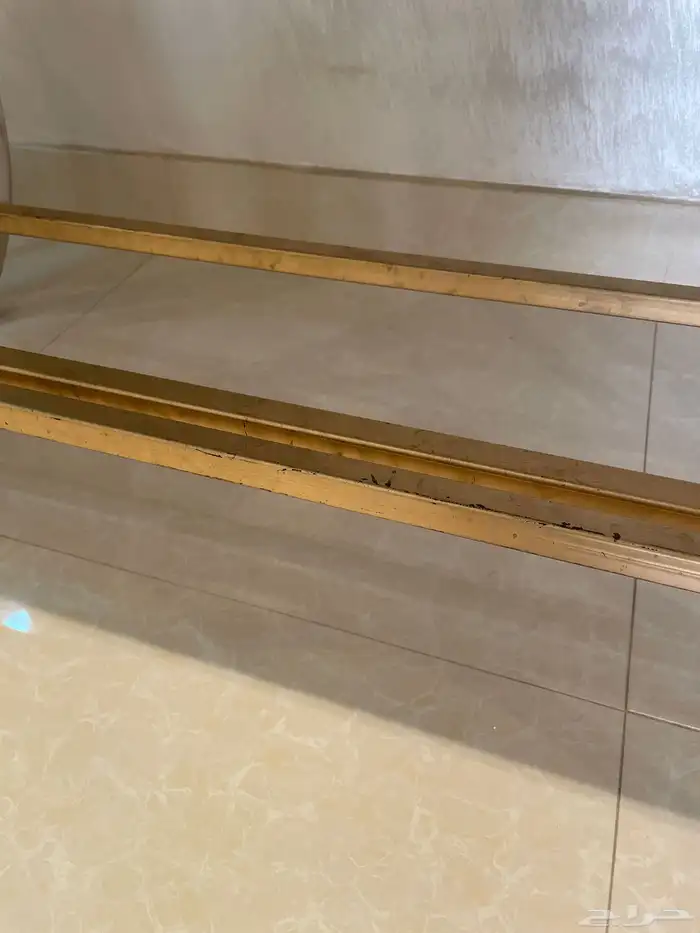 طاولة. استقبال ثلاث حبات 4