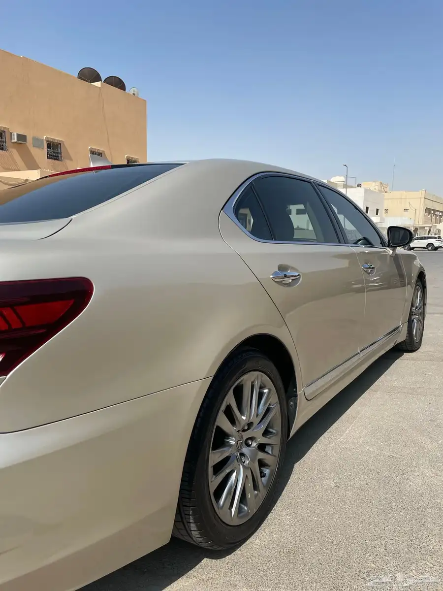 الكزس 460 7