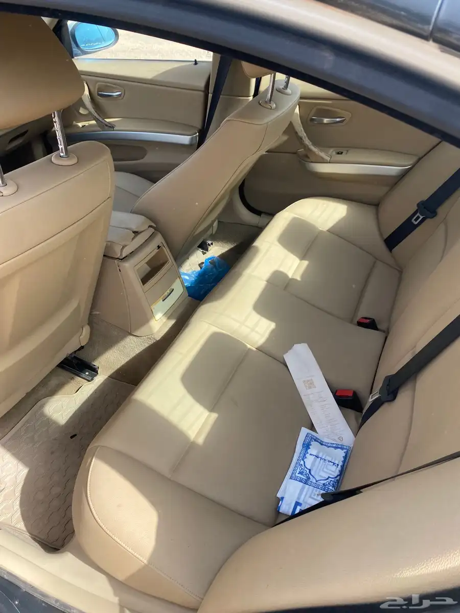 BMW 320 نظيفة للمستخدم 4