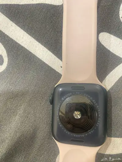 ساعه ابل 1