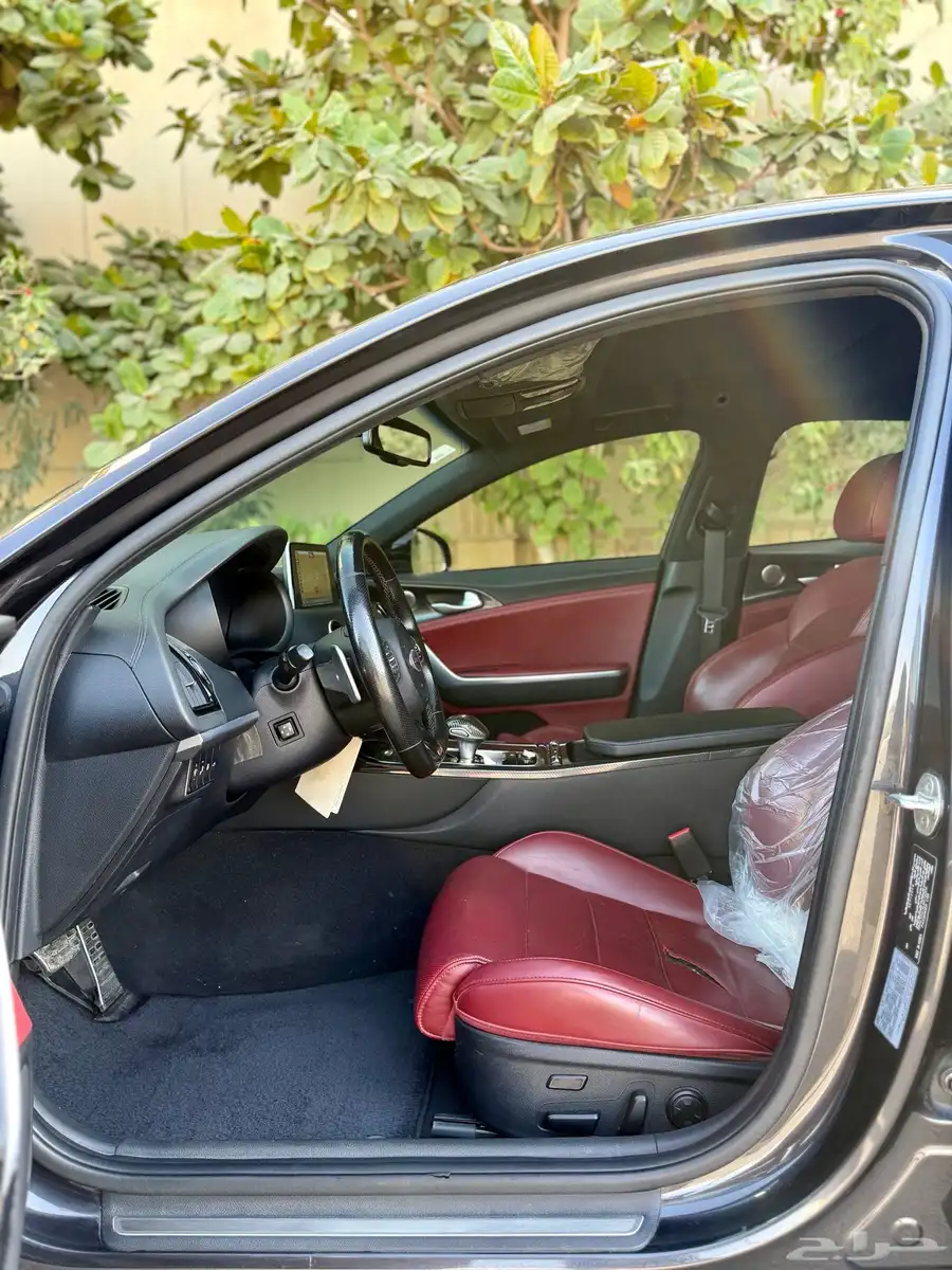 كيا ستينجر GT V6 2020 18