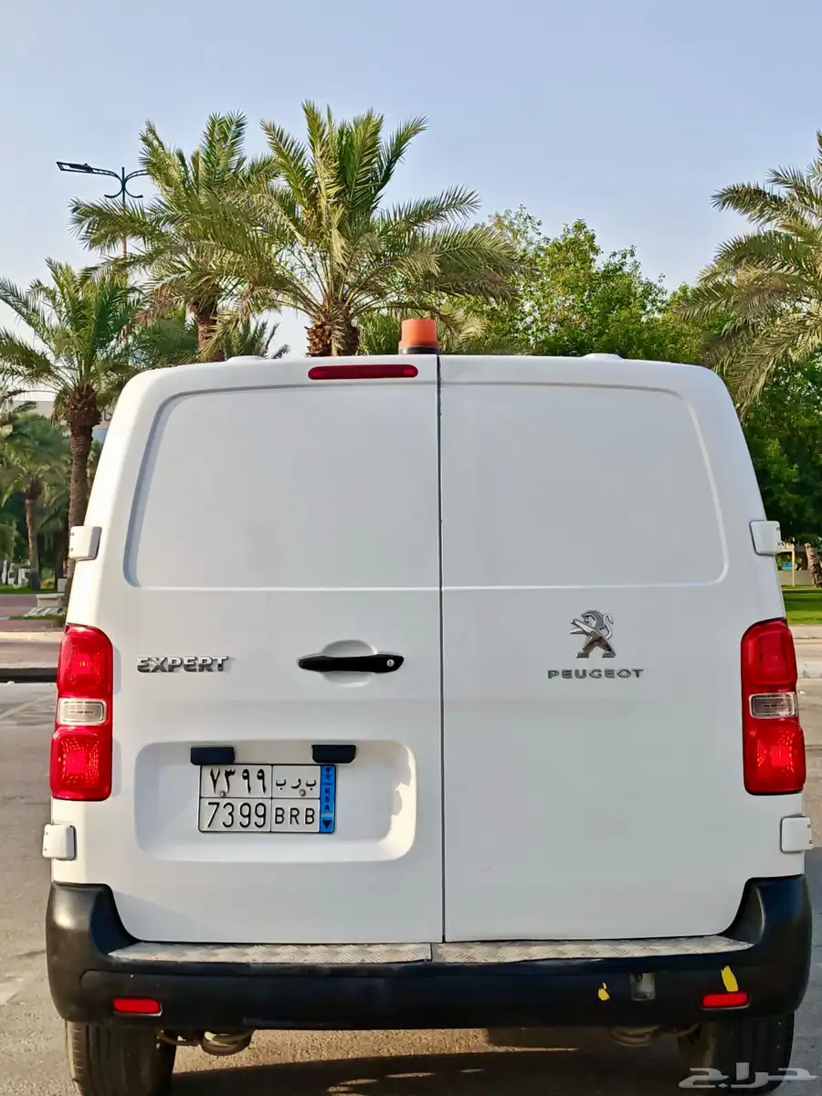 باص فان بيجو اكسبيرت ديزل بضاعه و ركاب ثلاجة 2018 17