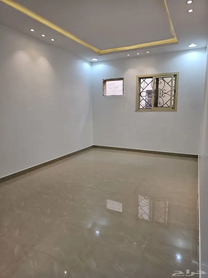 للايجار شقة عوائل مع السطح بحي العوالي بمدينة الرياض 11