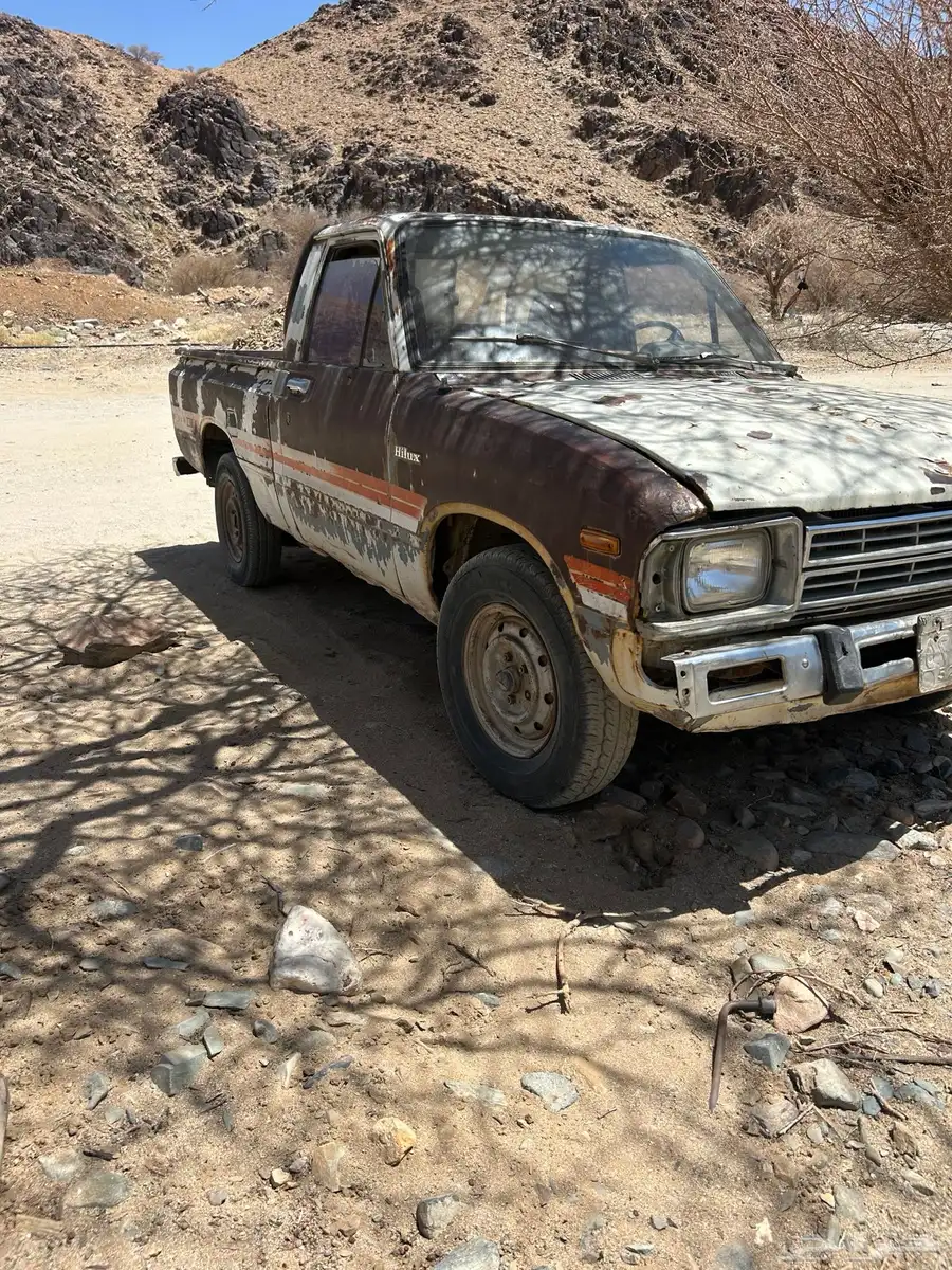 الشاصي مكسور المكينه والمحركات طيبه 9