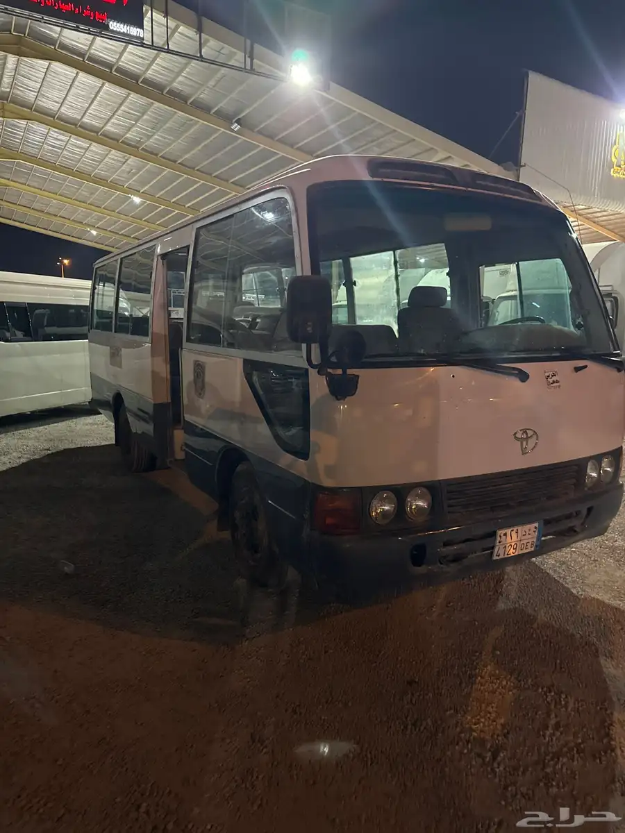 باص كوستر تويوتا 95 بنزين 25 راكب ممشى 140 الف 6