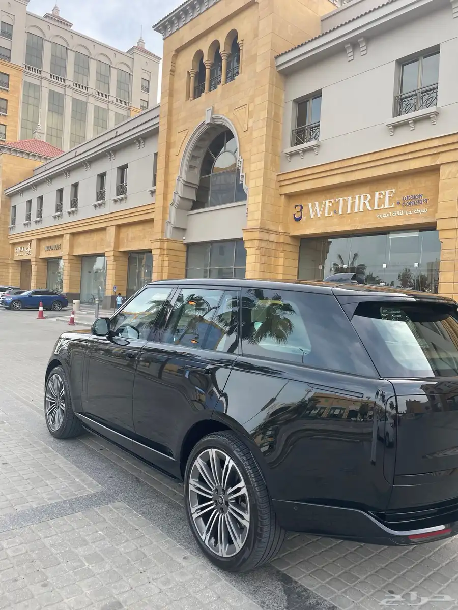 رنج روفر 8 سلندر HSE موديل 2022 4