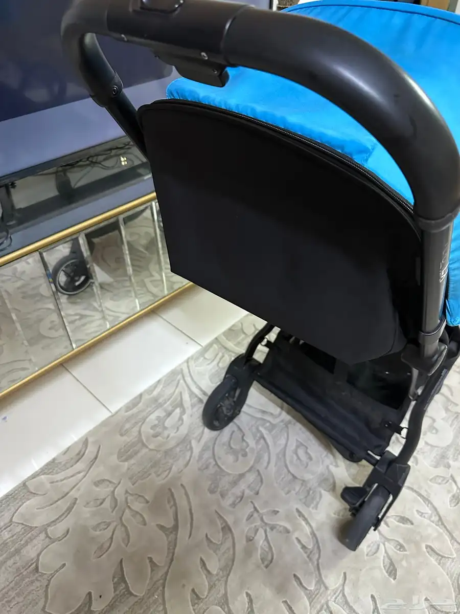 عربة اطفال ماركة جيجلز للبيع 2