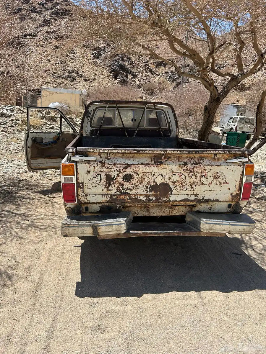 الشاصي مكسور المكينه والمحركات طيبه 6