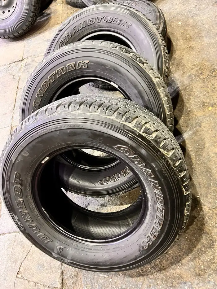 كفرات دنلوب مقاس 285 65 17 14