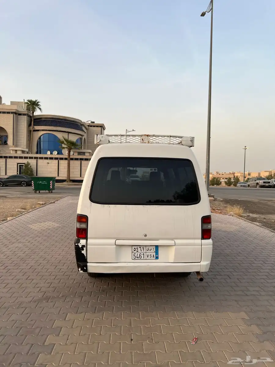 فآن ميتسوبيشي 2004 نظيف 4
