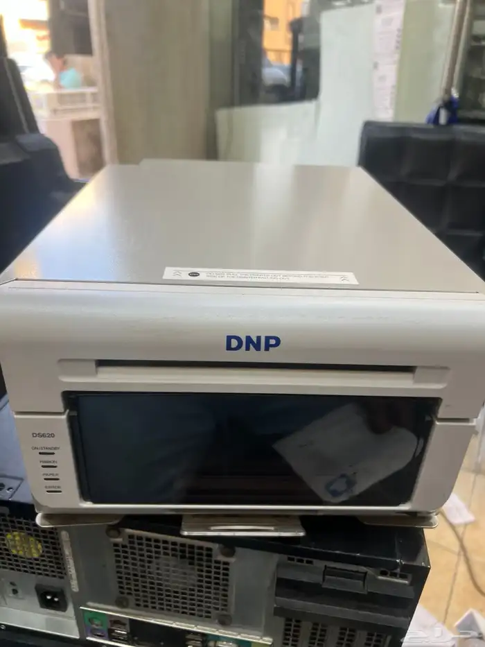 طابعة صور احترافيه DNP-DS620 مستعمله 2