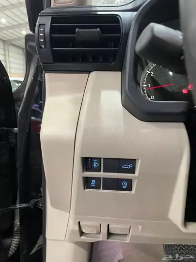 تويوتا لاند كروزر GXRL3 سعودي (بنزين)3.5L 10