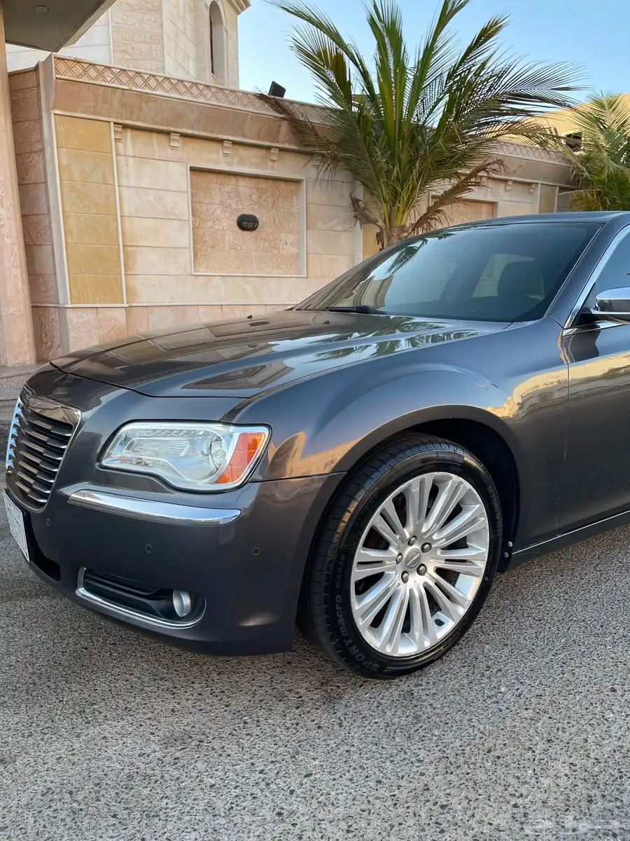 كرايسلر 2014 V8 هيمي 5.7 1
