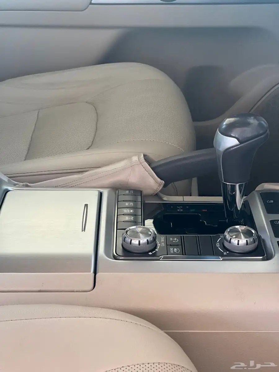 لاندكروزر في اكس ار VXR 2019 سعودي ( تم البيع ) 33