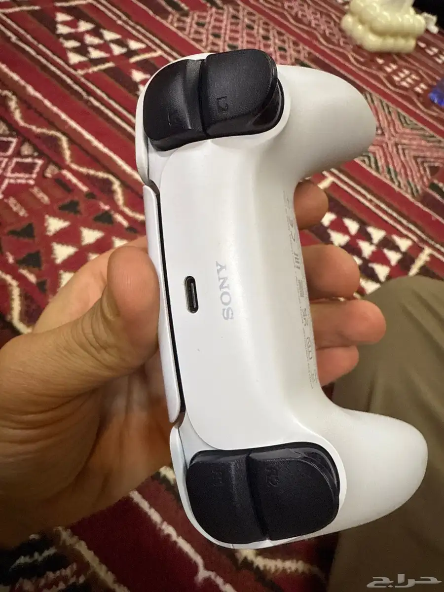 يد بلايستيشن 5 2
