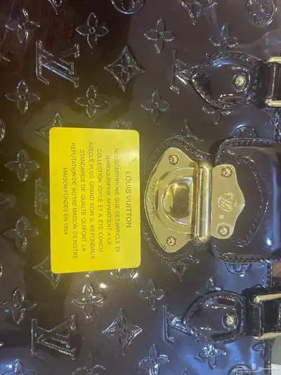 شنطة Louis Vuitton اصلية مع كرت الوكاله غير مستعمله 8