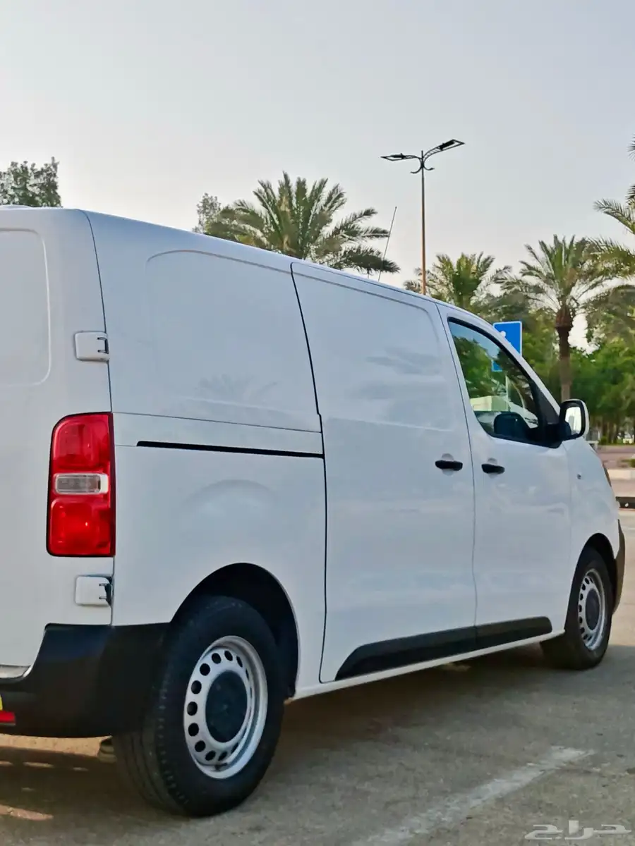 باص فان بيجو اكسبيرت ديزل بضاعه و ركاب ثلاجة 2018 15