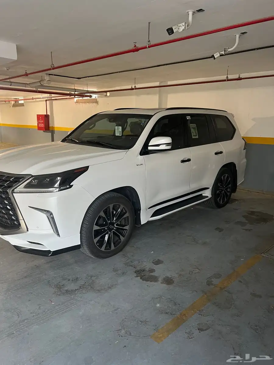 LX570 بلاك اكديشن بدي بلد 1