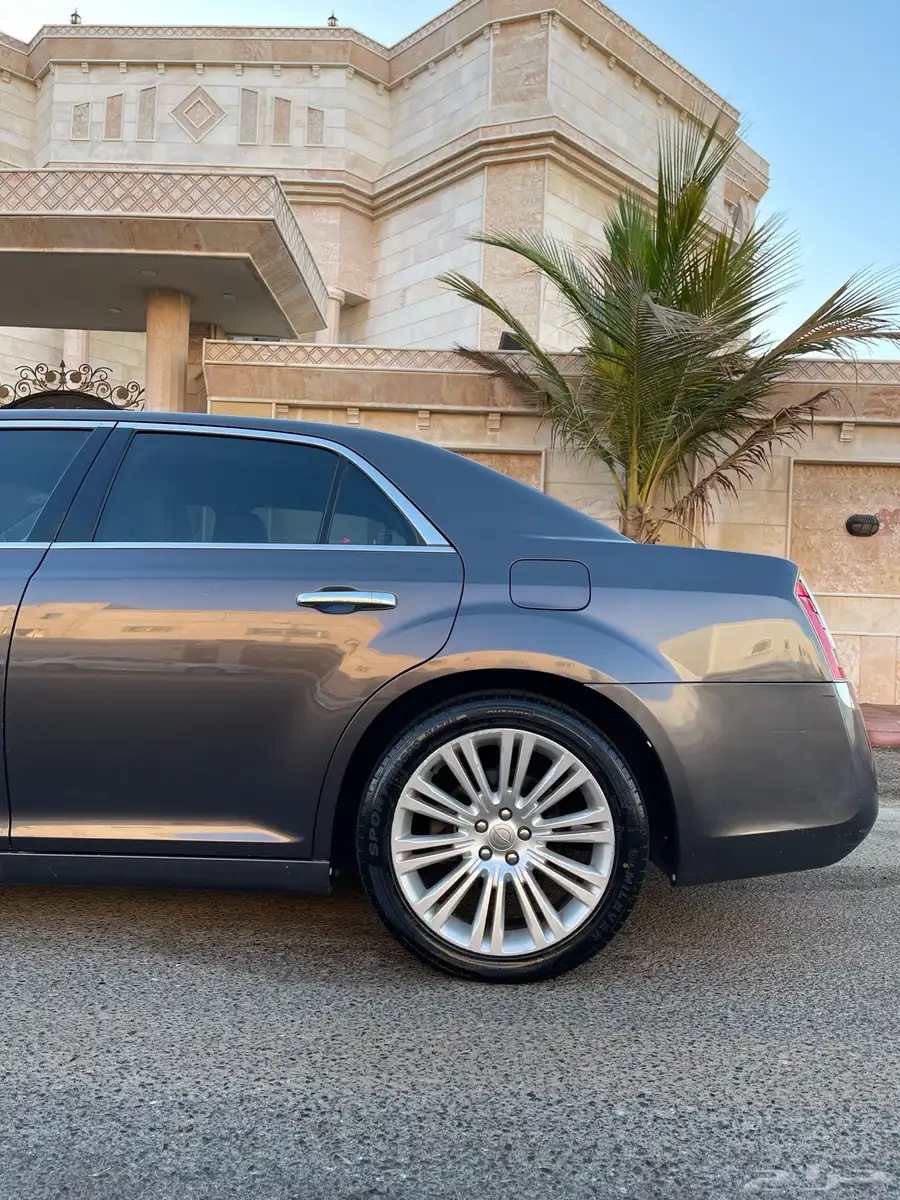 كرايسلر 2014 V8 هيمي 5.7 10