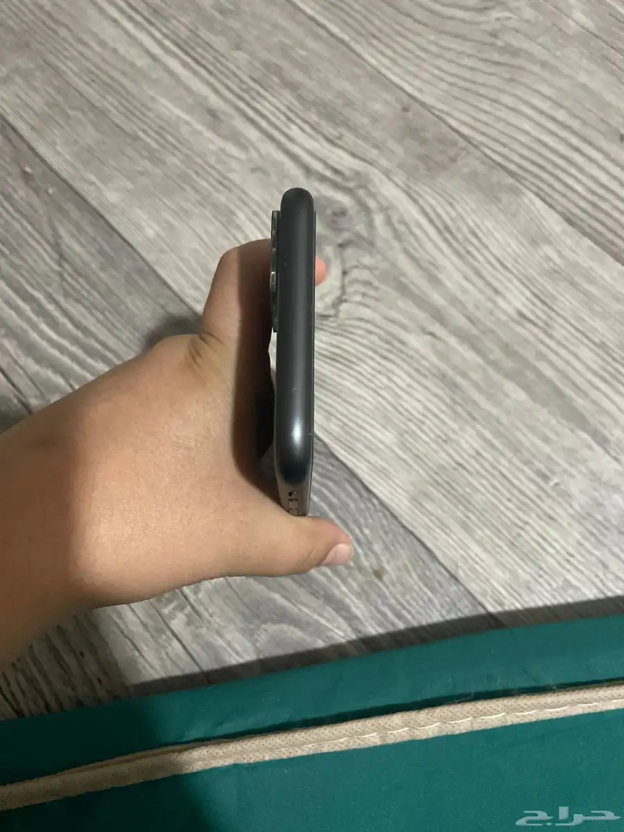 جوال للبيع ايفون 11 استخدام نضيف 4