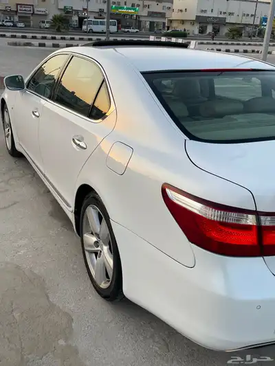 لكزس LS460 4